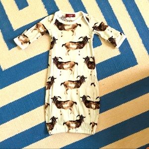 Milkbarn gown size 0-3